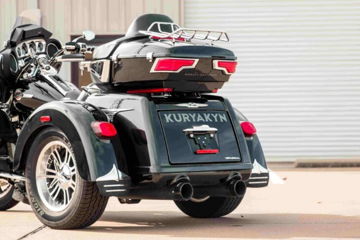 Kuryakyn Tracer Lights-Trike 2 low res