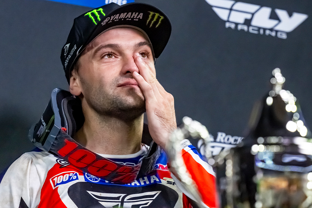 2026-houston-supercross-cycle-news-webb